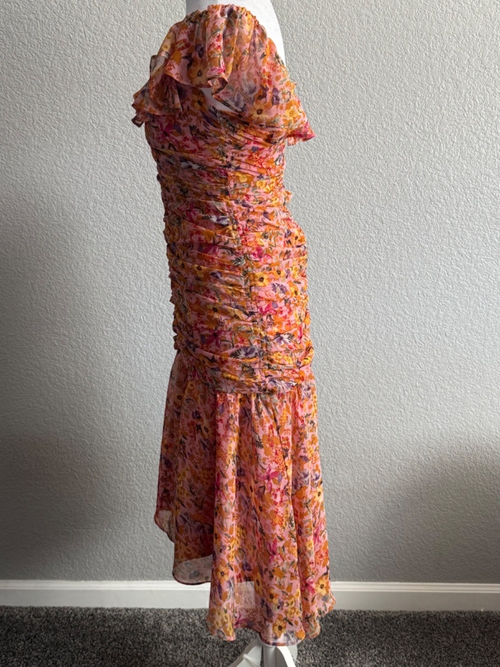 Astr Floral Ruffled Hi-Low Dress in Peach Multi - Picture 5 of 8